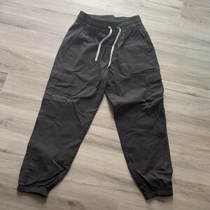 Vuori Women's dark gray birch Cargo jogger/Pants
